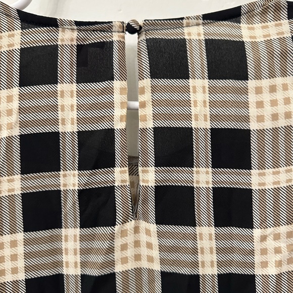 New Vince Camuto Womens Plaid Asymmetrical Tie Front Blouse size 1X - Picture 5 of 11